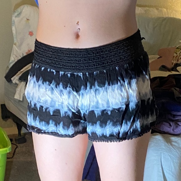 Bohemian Blue Shorts - Picture 3 of 6
